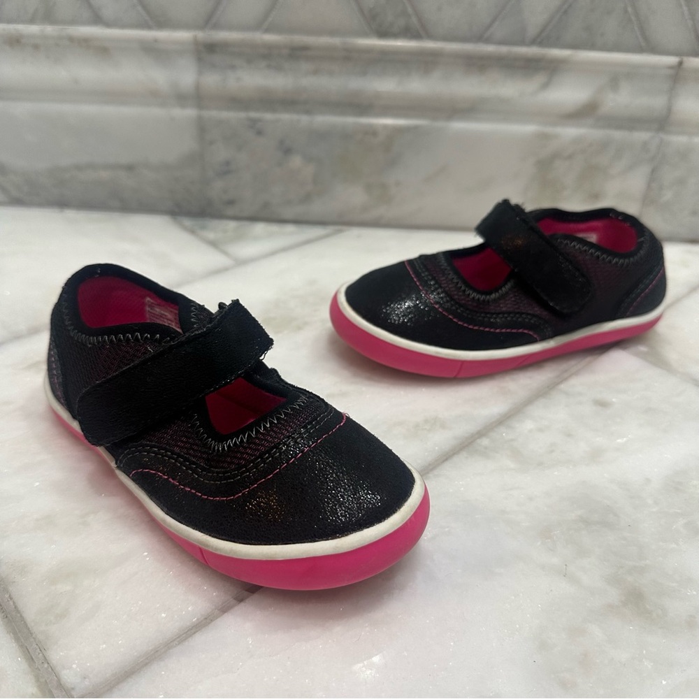 Size 10 Toddler Girls Mary Jane Style Sneaker Gym Shoes